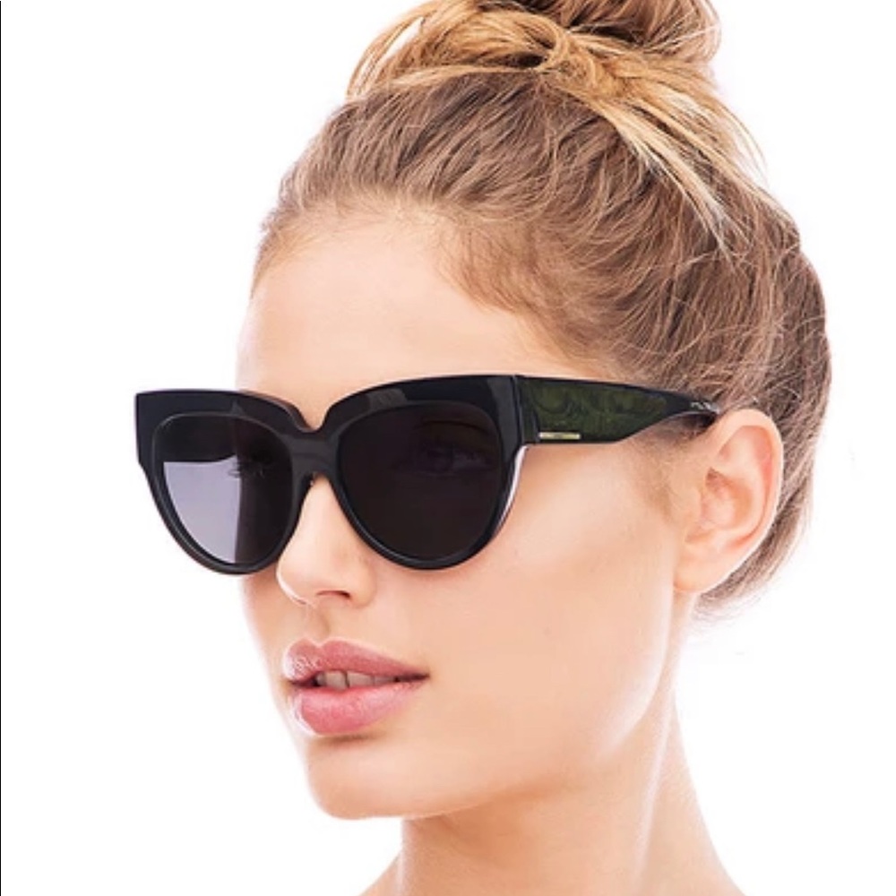 Mikoh Lax black polarized oversized sunglasses